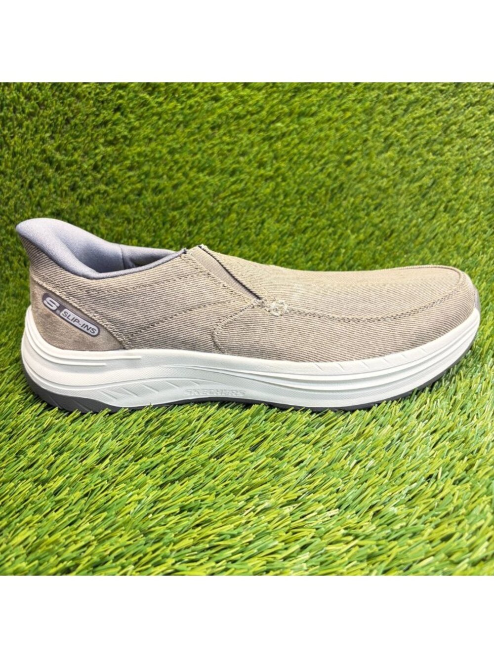 Skechers Decklan Gulliver Mens Size 9 Taupe White Casual Classic Slip On Shoes